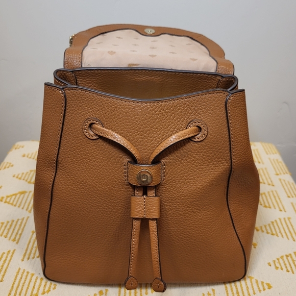 Kate Spade Leather Backpack Leila Medium Flap - Picture 2 of 8